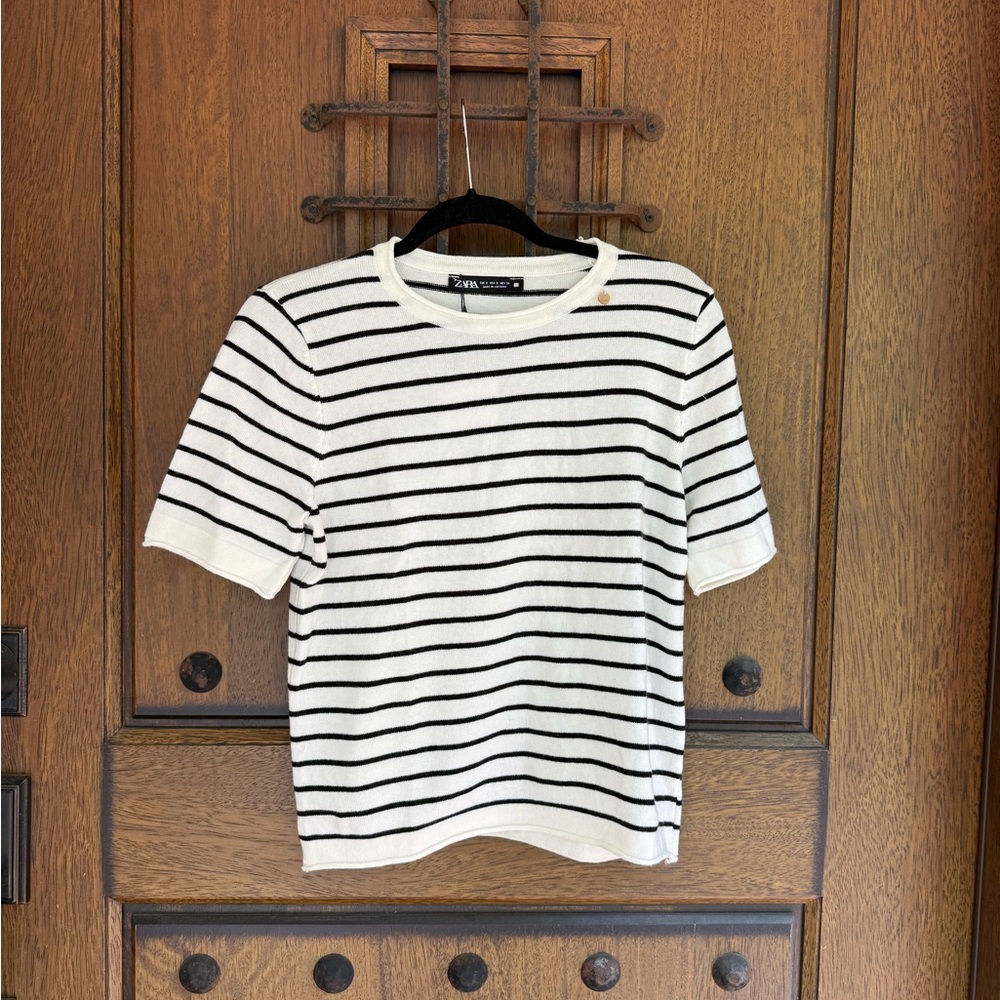 Zara Black and White Striped Knit Top Size S,M